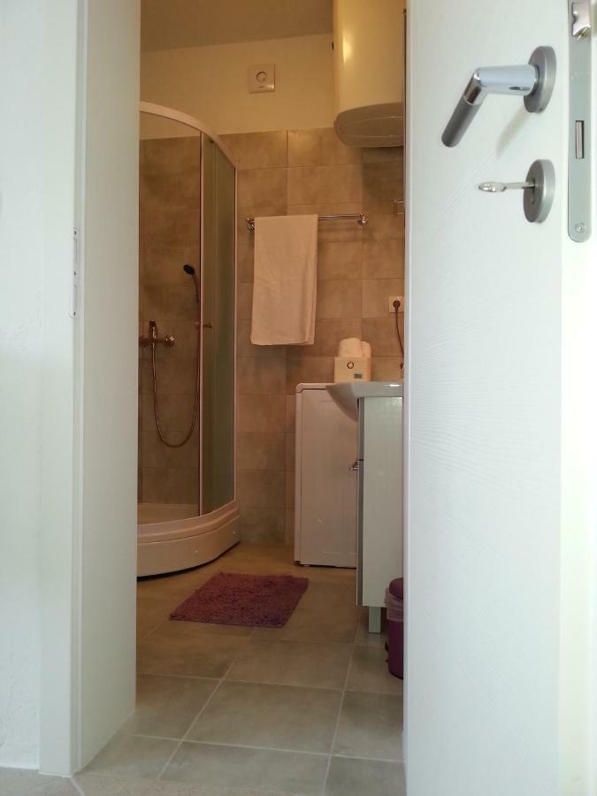 Studio Apartment Luce Маріна Екстер'єр фото